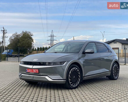 Серый Хендай Ioniq 5, объемом двигателя 0 л и пробегом 130 тыс. км за 28200 $, фото 162 на Automoto.ua