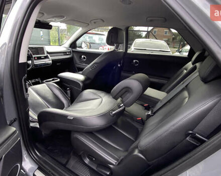 Серый Хендай Ioniq 5, объемом двигателя 0 л и пробегом 130 тыс. км за 28200 $, фото 76 на Automoto.ua