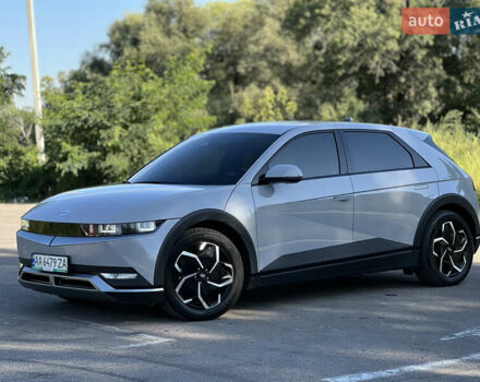 Серый Хендай Ioniq 5, объемом двигателя 0 л и пробегом 70 тыс. км за 27500 $, фото 1 на Automoto.ua