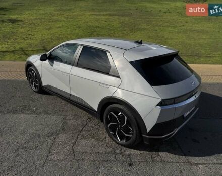 Серый Хендай Ioniq 5, объемом двигателя 0 л и пробегом 57 тыс. км за 25800 $, фото 12 на Automoto.ua