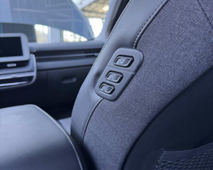 Сірий Хендай Ioniq 5, об'ємом двигуна 0 л та пробігом 93 тис. км за 28200 $, фото 32 на Automoto.ua