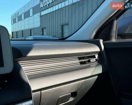 Серый Хендай Ioniq 5, объемом двигателя 0 л и пробегом 34 тыс. км за 26740 $, фото 29 на Automoto.ua