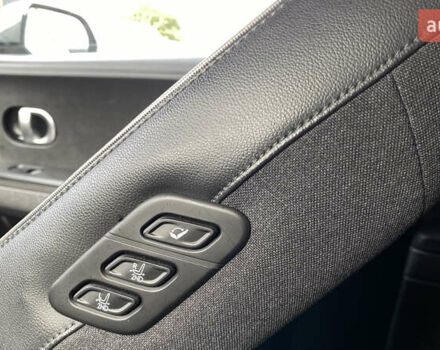 Серый Хендай Ioniq 5, объемом двигателя 0 л и пробегом 130 тыс. км за 28200 $, фото 55 на Automoto.ua