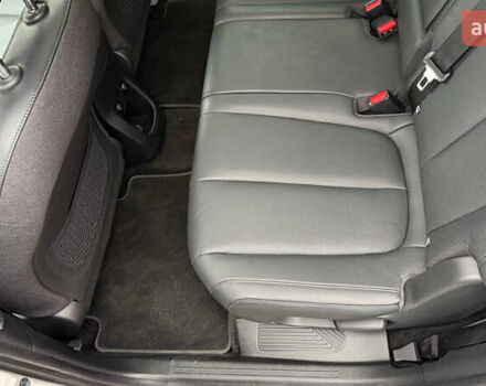 Серый Хендай Ioniq 5, объемом двигателя 0 л и пробегом 47 тыс. км за 29500 $, фото 58 на Automoto.ua