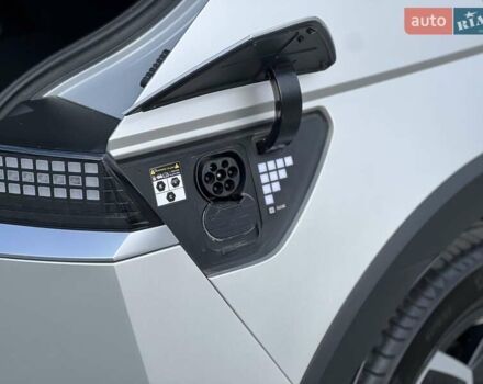 Сірий Хендай Ioniq 5, об'ємом двигуна 0 л та пробігом 11 тис. км за 32500 $, фото 27 на Automoto.ua