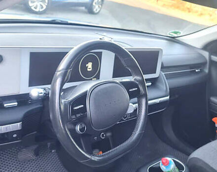 Серый Хендай Ioniq 5, объемом двигателя 0 л и пробегом 56 тыс. км за 27500 $, фото 12 на Automoto.ua