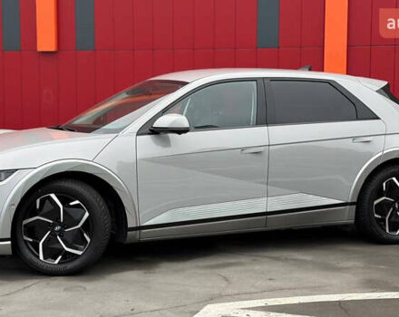 Серый Хендай Ioniq 5, объемом двигателя 0 л и пробегом 47 тыс. км за 29500 $, фото 11 на Automoto.ua