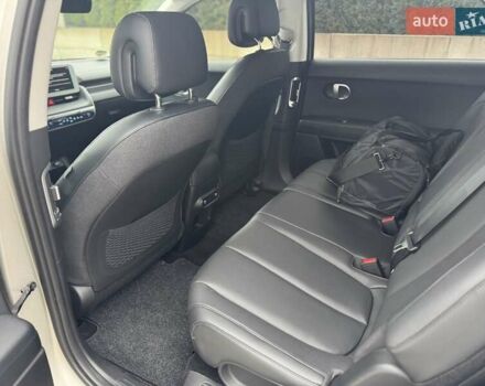 Сірий Хендай Ioniq 5, об'ємом двигуна 0 л та пробігом 11 тис. км за 30999 $, фото 11 на Automoto.ua