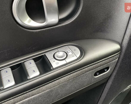 Серый Хендай Ioniq 5, объемом двигателя 0 л и пробегом 130 тыс. км за 28200 $, фото 84 на Automoto.ua