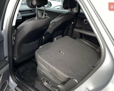 Серый Хендай Ioniq 5, объемом двигателя 0 л и пробегом 130 тыс. км за 28200 $, фото 4 на Automoto.ua