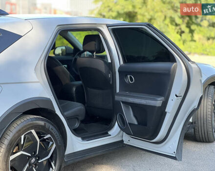 Серый Хендай Ioniq 5, объемом двигателя 0 л и пробегом 70 тыс. км за 27500 $, фото 14 на Automoto.ua