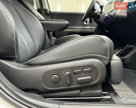 Сірий Хендай Ioniq 5, об'ємом двигуна 0 л та пробігом 59 тис. км за 30900 $, фото 80 на Automoto.ua