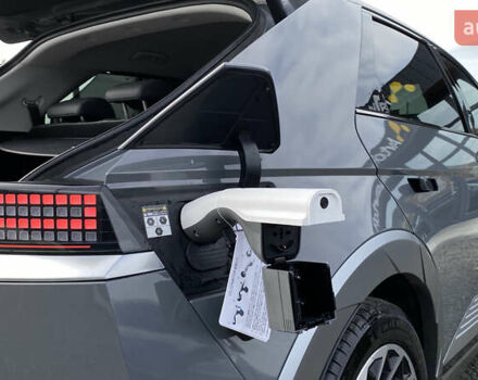 Серый Хендай Ioniq 5, объемом двигателя 0 л и пробегом 130 тыс. км за 28200 $, фото 23 на Automoto.ua