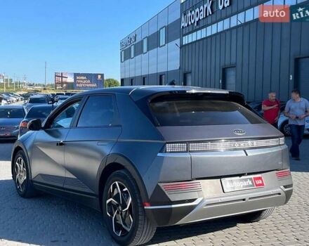 Серый Хендай Ioniq 5, объемом двигателя 0 л и пробегом 34 тыс. км за 26740 $, фото 7 на Automoto.ua