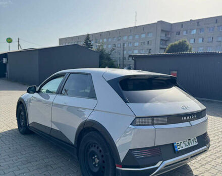 Серый Хендай Ioniq 5, объемом двигателя 0 л и пробегом 83 тыс. км за 23700 $, фото 2 на Automoto.ua