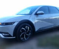 Серый Хендай Ioniq 5, объемом двигателя 0 л и пробегом 56 тыс. км за 27500 $, фото 1 на Automoto.ua
