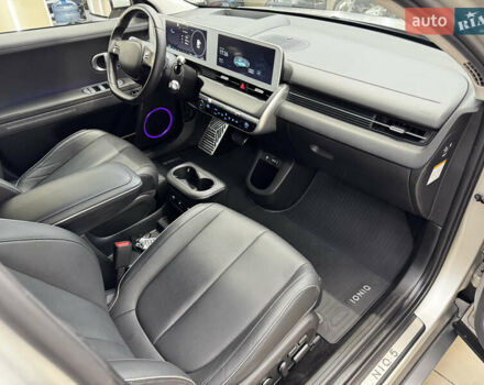 Сірий Хендай Ioniq 5, об'ємом двигуна 0 л та пробігом 59 тис. км за 30900 $, фото 82 на Automoto.ua