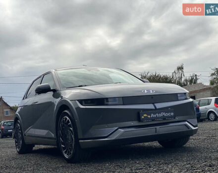 Серый Хендай Ioniq 5, объемом двигателя 0 л и пробегом 130 тыс. км за 28200 $, фото 135 на Automoto.ua
