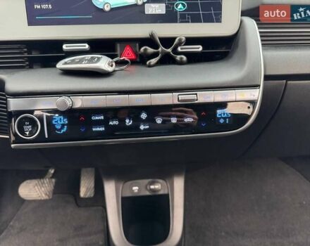 Сірий Хендай Ioniq 5, об'ємом двигуна 0 л та пробігом 120 тис. км за 21300 $, фото 17 на Automoto.ua