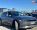 Серый Хендай Ioniq 5, объемом двигателя 0 л и пробегом 34 тыс. км за 26740 $, фото 3 на Automoto.ua