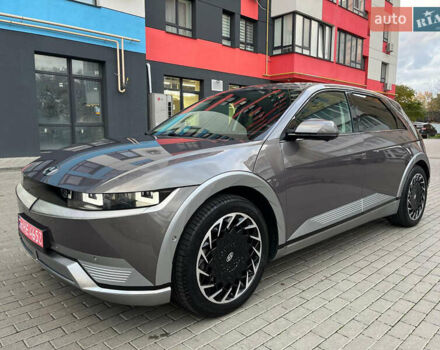 Серый Хендай Ioniq 5, объемом двигателя 0 л и пробегом 108 тыс. км за 26800 $, фото 1 на Automoto.ua