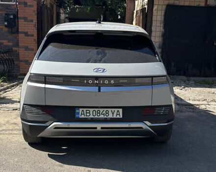 Серый Хендай Ioniq 5, объемом двигателя 0 л и пробегом 56 тыс. км за 27500 $, фото 2 на Automoto.ua
