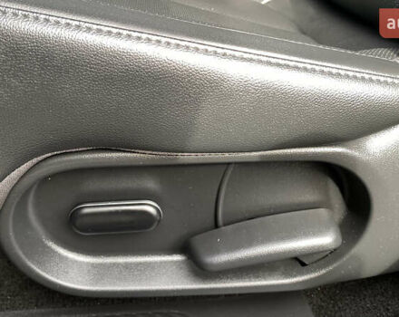 Серый Хендай Ioniq 5, объемом двигателя 0 л и пробегом 130 тыс. км за 28200 $, фото 5 на Automoto.ua