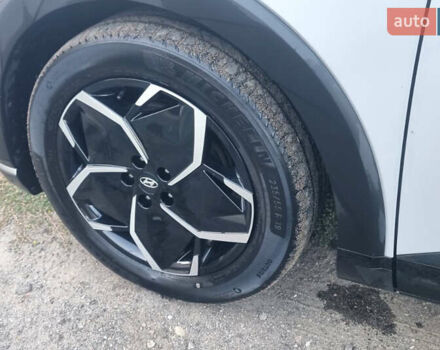 Серый Хендай Ioniq 5, объемом двигателя 0 л и пробегом 56 тыс. км за 27500 $, фото 13 на Automoto.ua