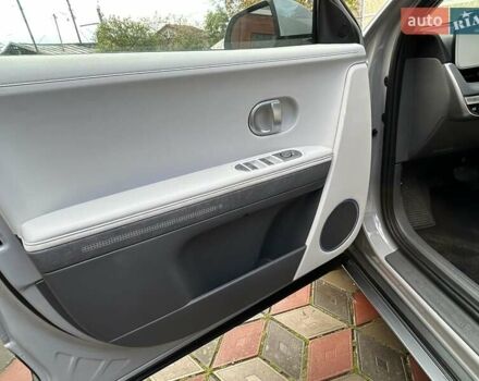 Сірий Хендай Ioniq 5, об'ємом двигуна 0 л та пробігом 30 тис. км за 25900 $, фото 19 на Automoto.ua