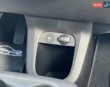 Сірий Хендай Ioniq 5, об'ємом двигуна 0 л та пробігом 11 тис. км за 32500 $, фото 15 на Automoto.ua