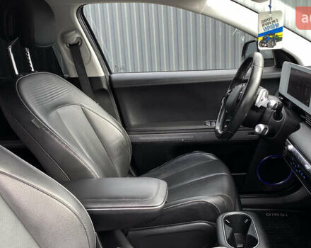 Серый Хендай Ioniq 5, объемом двигателя 0 л и пробегом 130 тыс. км за 28200 $, фото 88 на Automoto.ua