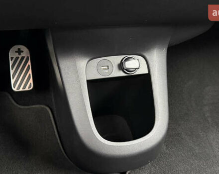 Серый Хендай Ioniq 5, объемом двигателя 0 л и пробегом 47 тыс. км за 29500 $, фото 54 на Automoto.ua