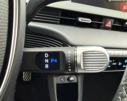 Серый Хендай Ioniq 5, объемом двигателя 0 л и пробегом 47 тыс. км за 29500 $, фото 47 на Automoto.ua