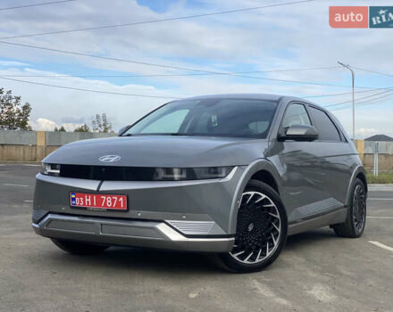 Серый Хендай Ioniq 5, объемом двигателя 0 л и пробегом 130 тыс. км за 28200 $, фото 169 на Automoto.ua