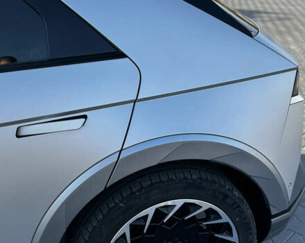 Серый Хендай Ioniq 5, объемом двигателя 0 л и пробегом 25 тыс. км за 30900 $, фото 12 на Automoto.ua