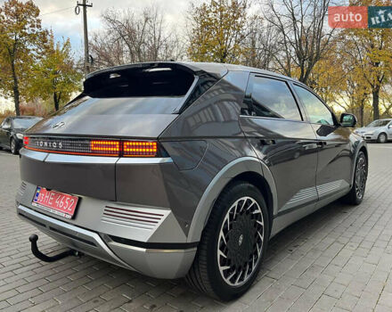 Серый Хендай Ioniq 5, объемом двигателя 0 л и пробегом 108 тыс. км за 26800 $, фото 5 на Automoto.ua
