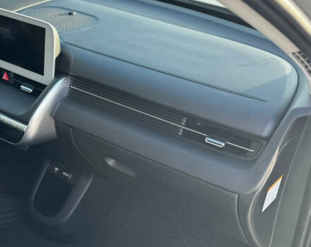 Серый Хендай Ioniq 5, объемом двигателя 0 л и пробегом 25 тыс. км за 30900 $, фото 32 на Automoto.ua