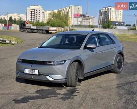 Серый Хендай Ioniq 5, объемом двигателя 0 л и пробегом 49 тыс. км за 37000 $, фото 1 на Automoto.ua