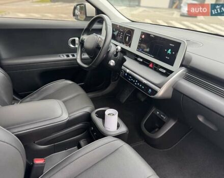 Сірий Хендай Ioniq 5, об'ємом двигуна 0 л та пробігом 11 тис. км за 30999 $, фото 19 на Automoto.ua