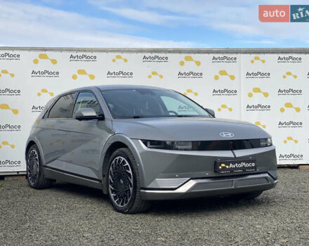 Серый Хендай Ioniq 5, объемом двигателя 0 л и пробегом 130 тыс. км за 28200 $, фото 181 на Automoto.ua