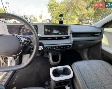 Сірий Хендай Ioniq 5, об'ємом двигуна 0 л та пробігом 38 тис. км за 34199 $, фото 13 на Automoto.ua
