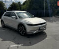 Серый Хендай Ioniq 5, объемом двигателя 0 л и пробегом 57 тыс. км за 31999 $, фото 1 на Automoto.ua