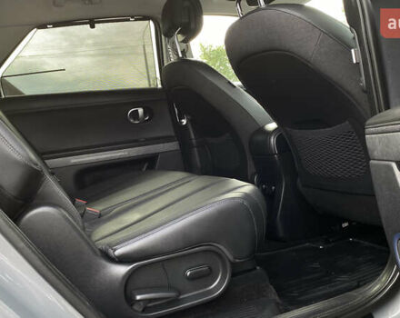 Серый Хендай Ioniq 5, объемом двигателя 0 л и пробегом 130 тыс. км за 28200 $, фото 103 на Automoto.ua