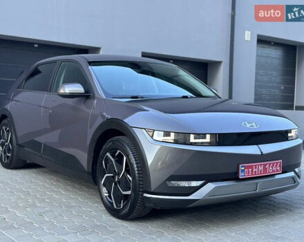 Серый Хендай Ioniq 5, объемом двигателя 0 л и пробегом 149 тыс. км за 22900 $, фото 5 на Automoto.ua