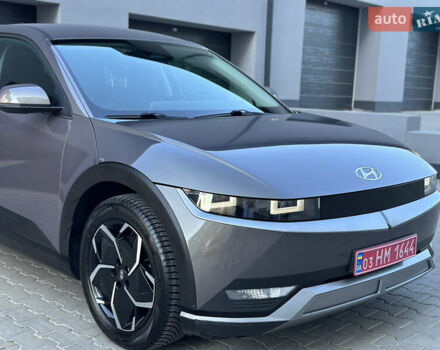 Серый Хендай Ioniq 5, объемом двигателя 0 л и пробегом 149 тыс. км за 22900 $, фото 6 на Automoto.ua