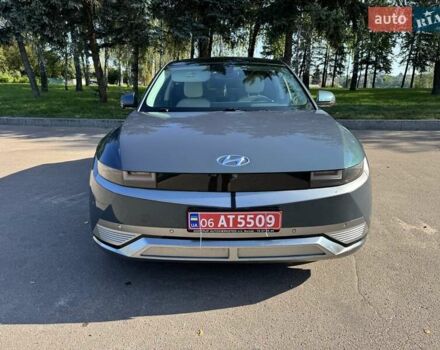 Серый Хендай Ioniq 5, объемом двигателя 0 л и пробегом 49 тыс. км за 29000 $, фото 1 на Automoto.ua