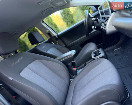 Серый Хендай Ioniq 5, объемом двигателя 0 л и пробегом 151 тыс. км за 21450 $, фото 61 на Automoto.ua