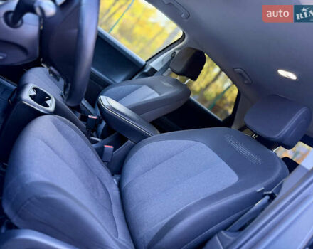 Серый Хендай Ioniq 5, объемом двигателя 0 л и пробегом 151 тыс. км за 21450 $, фото 43 на Automoto.ua