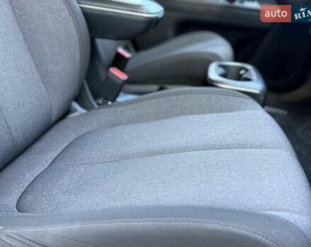 Серый Хендай Ioniq 5, объемом двигателя 0 л и пробегом 151 тыс. км за 21450 $, фото 59 на Automoto.ua