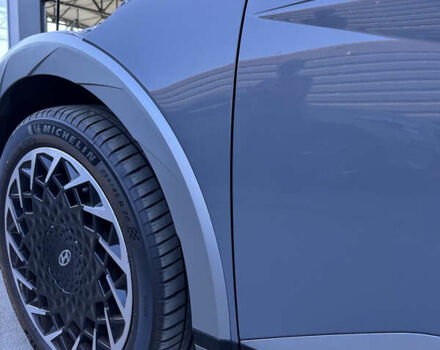 Сірий Хендай Ioniq 5, об'ємом двигуна 0 л та пробігом 93 тис. км за 28200 $, фото 23 на Automoto.ua